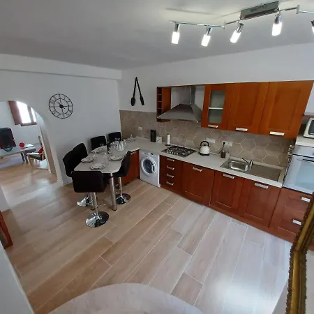 Apartment Apt Lux