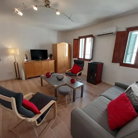Apt Lux Alguer